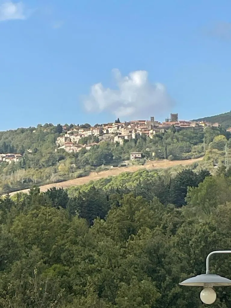 Agriturismo In Campagna Santa Fiora Alojamento de Turismo Rural